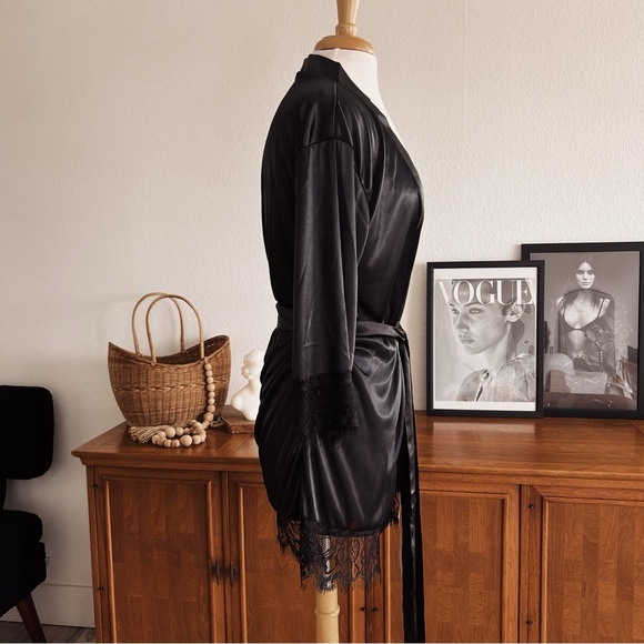 BLACK LACE TRIM DAINTY ROBE #0336 - Picture 5 of 11